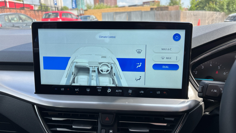 Ford Focus 1.0 EcoBoost Hybrid mHEV 155 Titanium 5dr Auto Petrol Hatchback